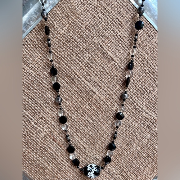 Handmade Black & White/Clear Glass Beads Necklace - Picture 2 of 3
